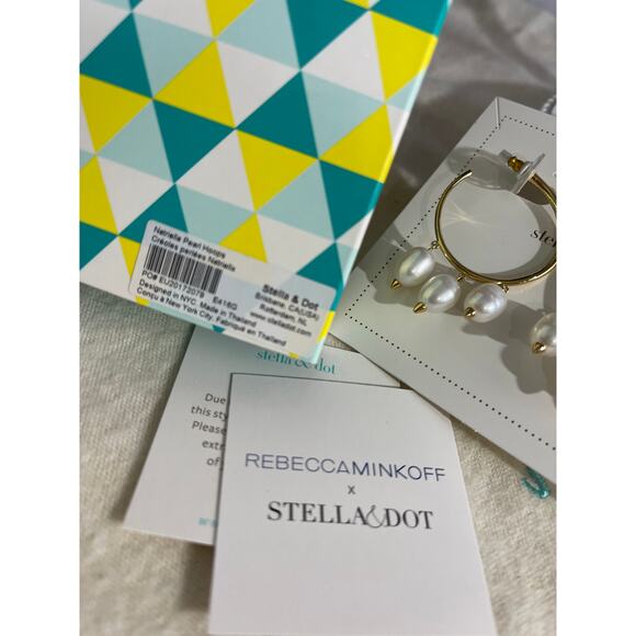 NIB Stella & Dot + Rebecca Minkoff  Natriella Gold Pearl Hoops - Picture 4 of 5